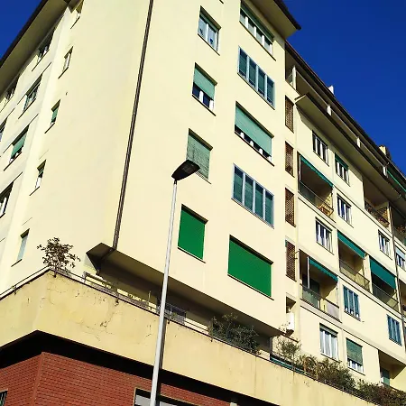 Grande Casa Vicina Al Centro Daire